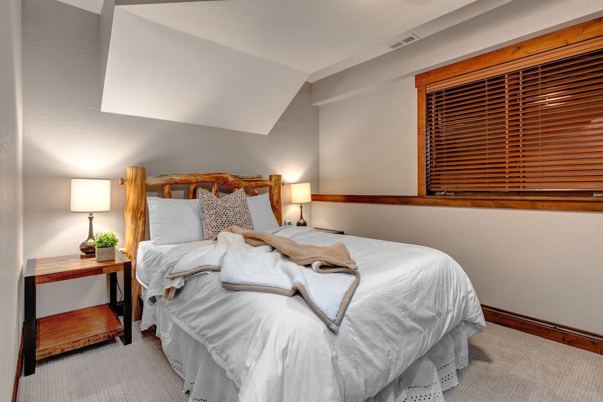 Abode at Bluebird | Great value! Close to Main St & Trails! Great views! image 34