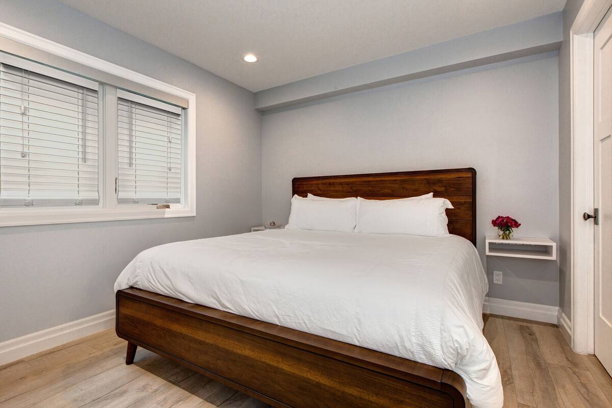 Bedroom 4 | Lower Level, King Bed, TV, Closet, Full Ensuite Bathroom with Shower | Abode at First Chair