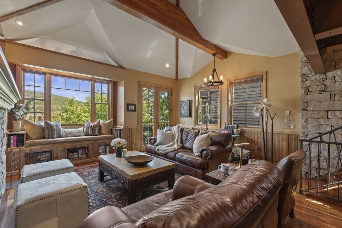 Residence image 3