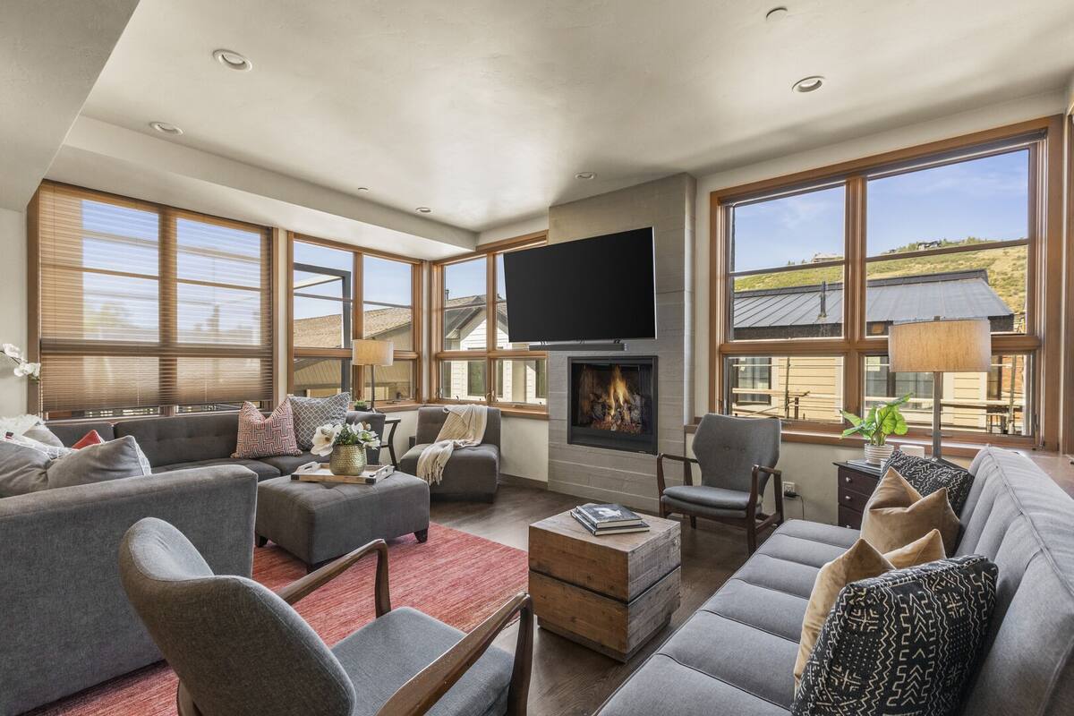 Residence image 3