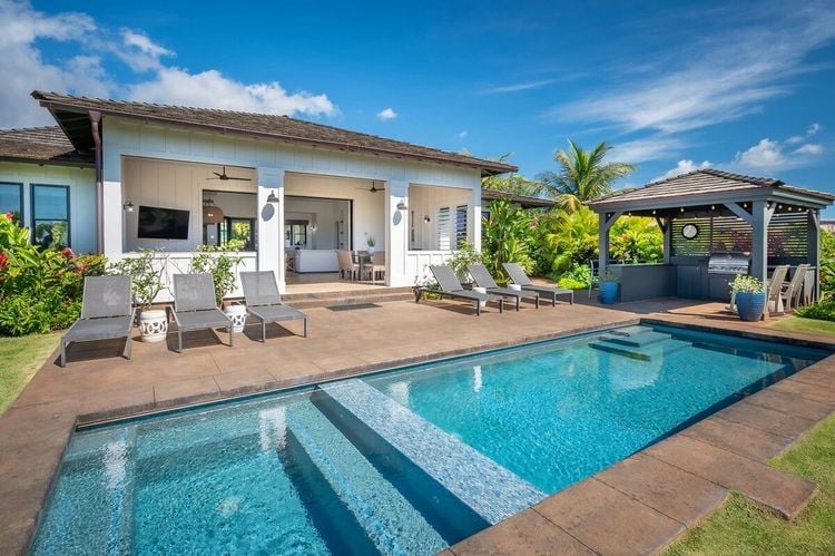 Private Pool Hotels & Luxury Villas image 1