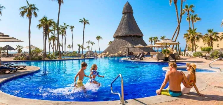 Luxury Family-Friendly Resorts image 2